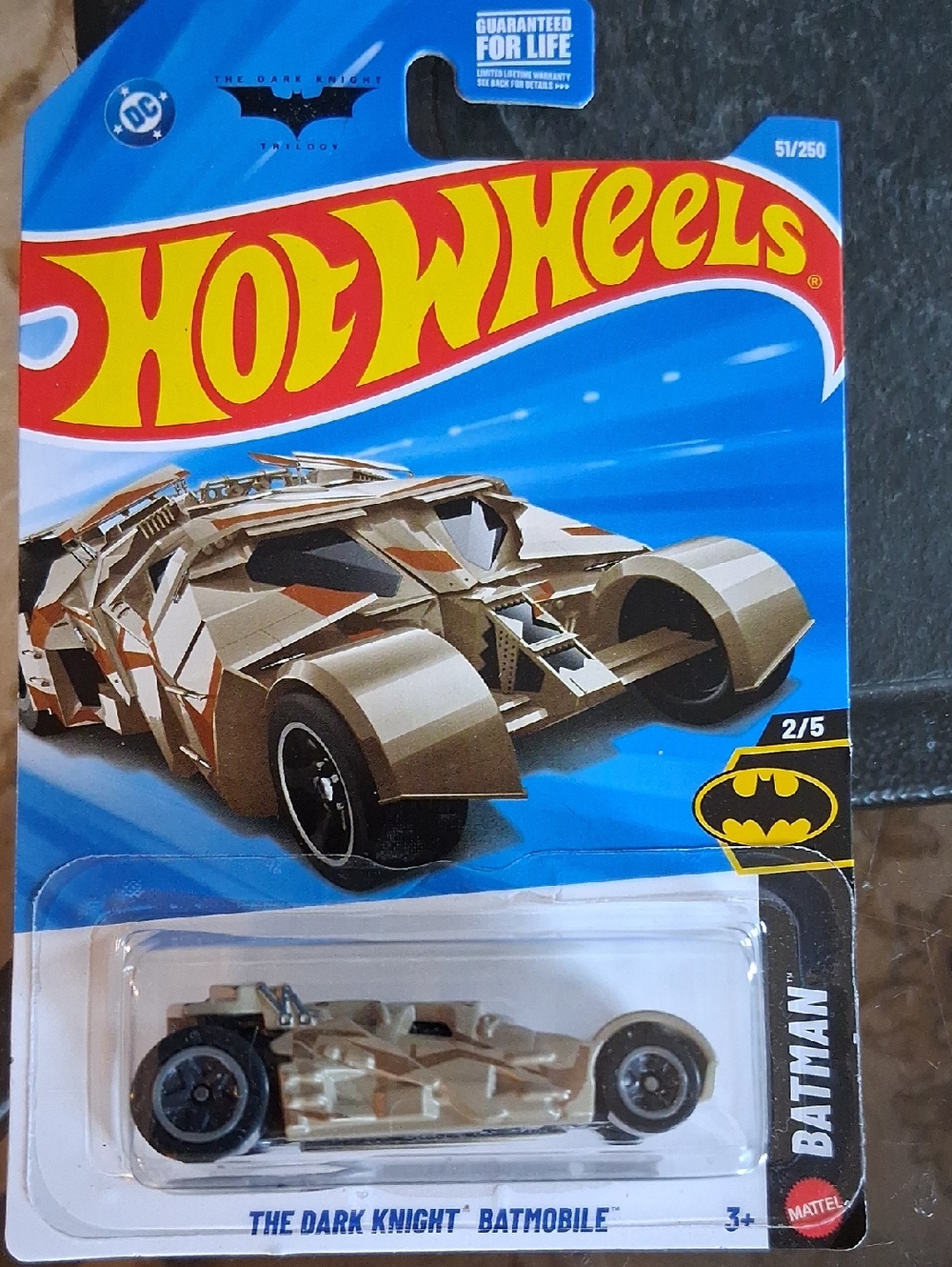 HOT WHEELS THE DARK KNIGHT BATMOBILE